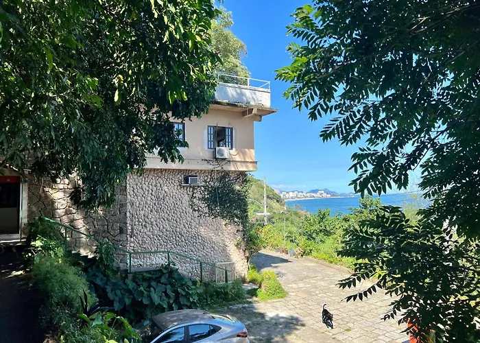 Ocean View House Of Zepp - Good Neighbourhood, 5 Minute Walk To The Beach, Stunning Sunrise Views Rio de Janeiro